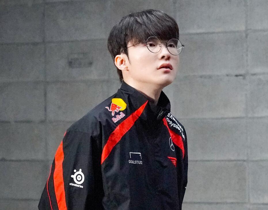 教练将年轻